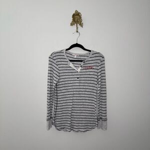 Sundry Henley Smile Top